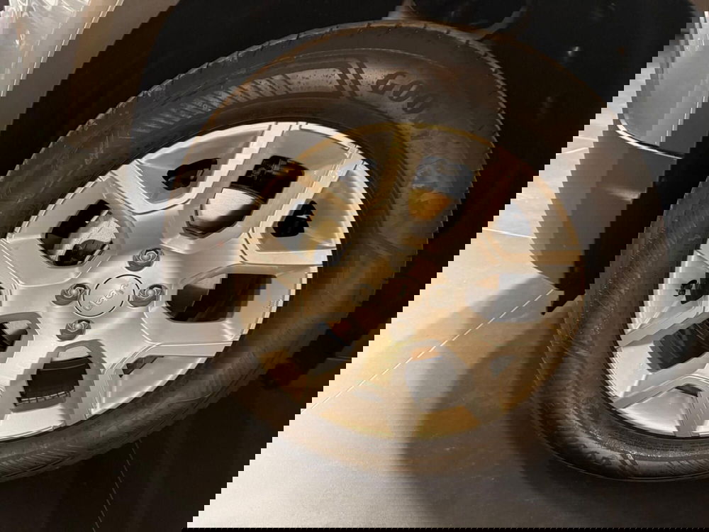 Jeep Avenger nuova a Arezzo (19)