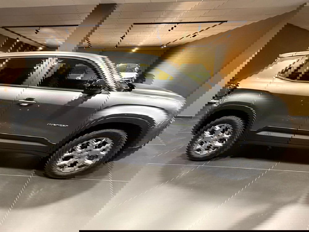 Jeep Avenger nuova a Arezzo (4)