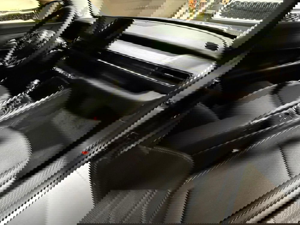 Jeep Avenger nuova a Arezzo (9)