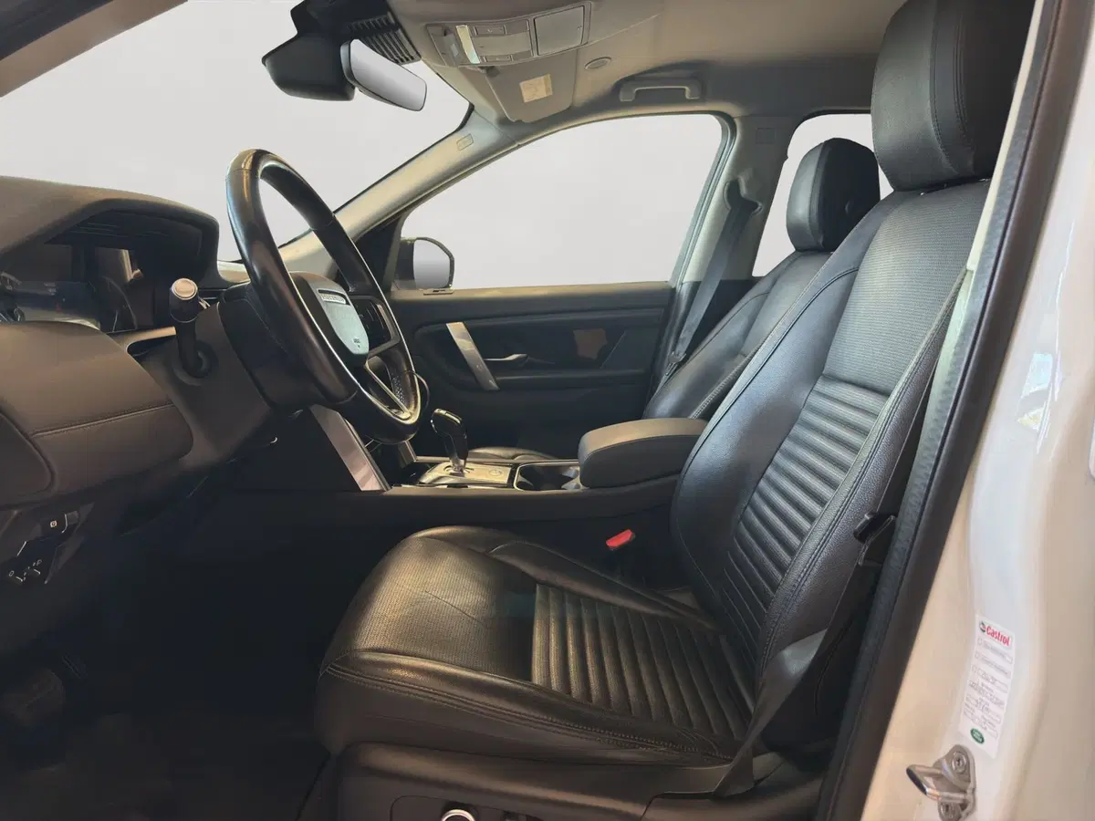Land Rover Discovery Sport usata a Latina (11)