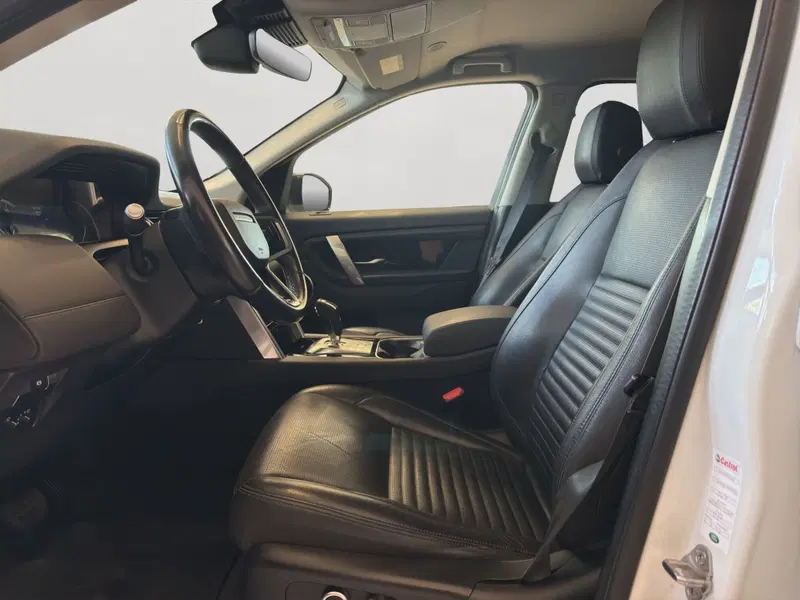 Land Rover Discovery Sport usata a Latina (11)