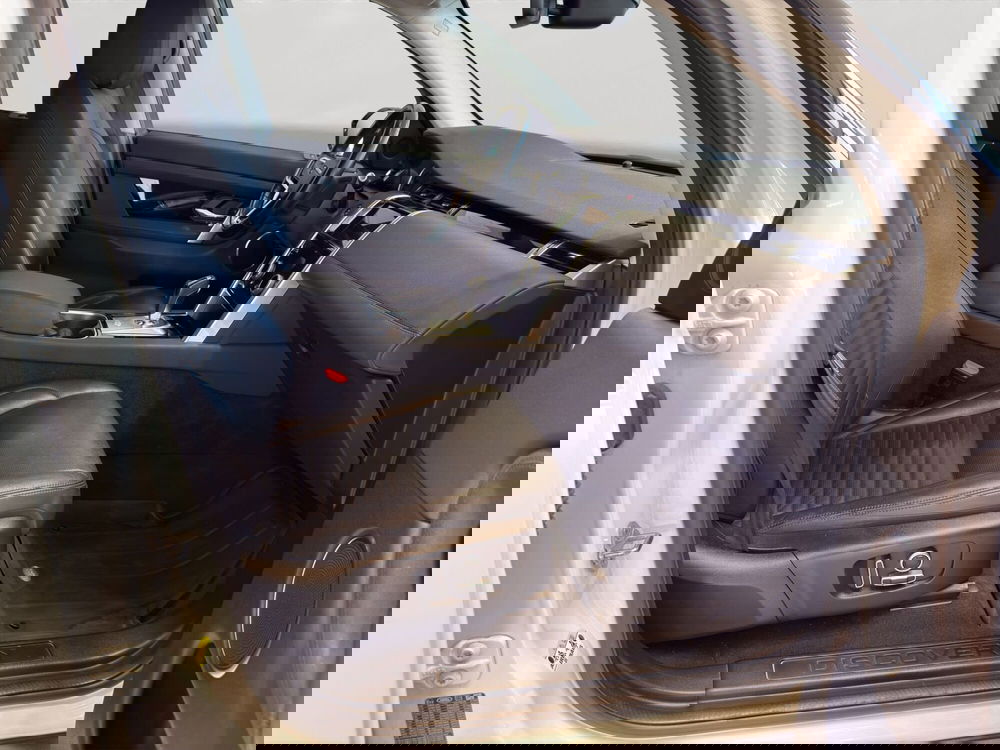 Land Rover Discovery Sport usata a Latina (3)