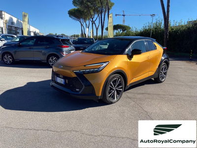 Toyota Toyota C-HR 2.0 phev Lounge Premiere fwd e-cvt del 2024 usata a Roma