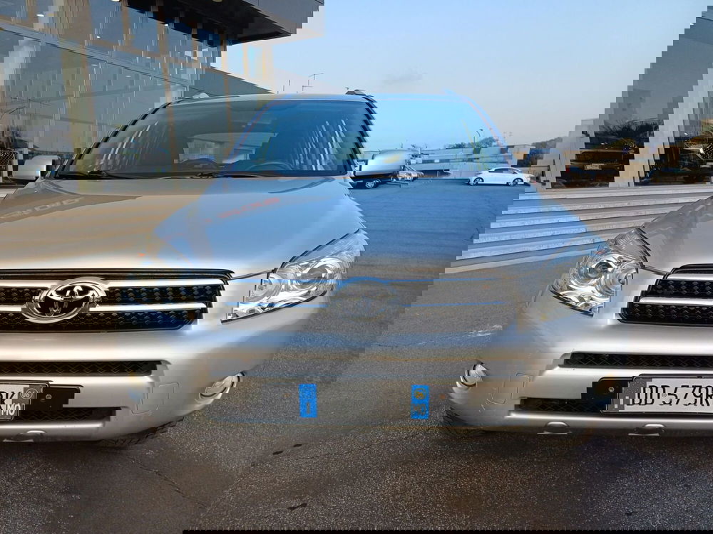 Toyota Rav4 usata a Modena (2)