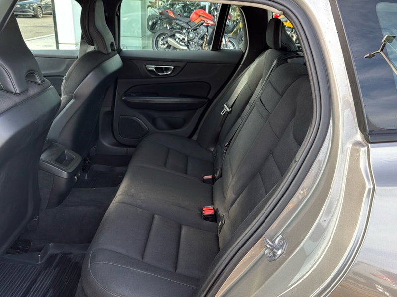 Volvo V60 usata a Reggio Calabria (9)