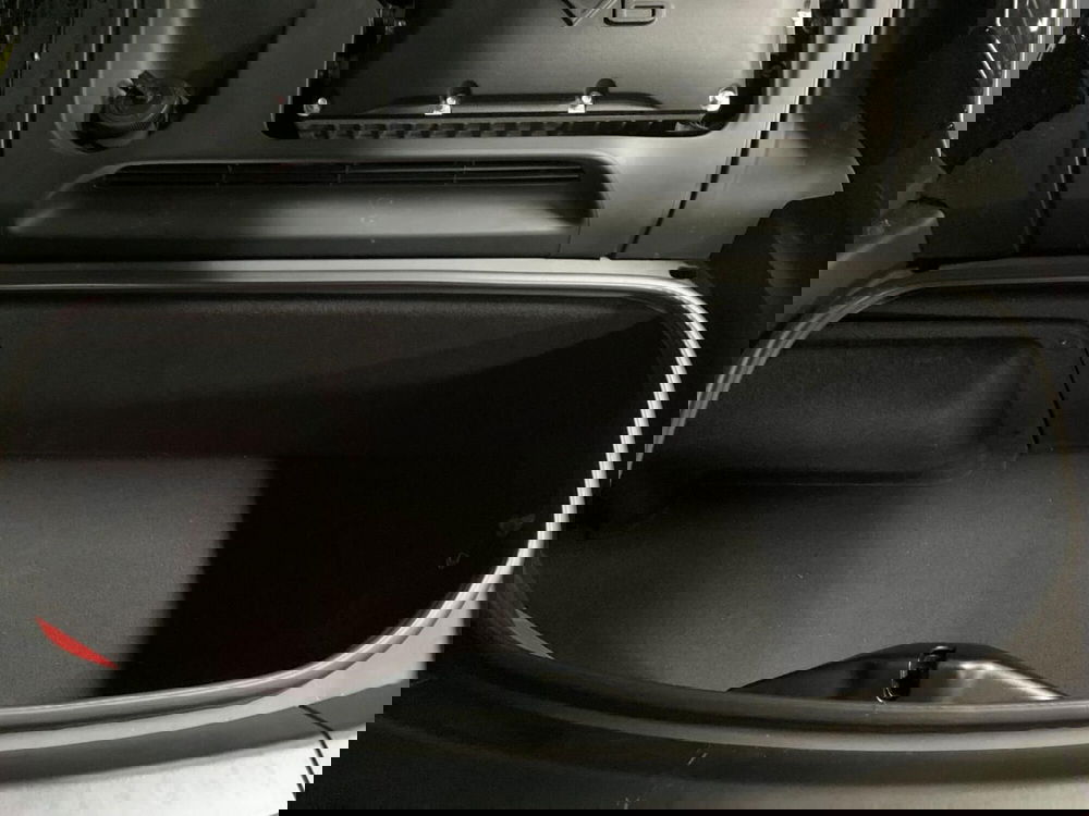 Lotus Emira usata a Novara (12)