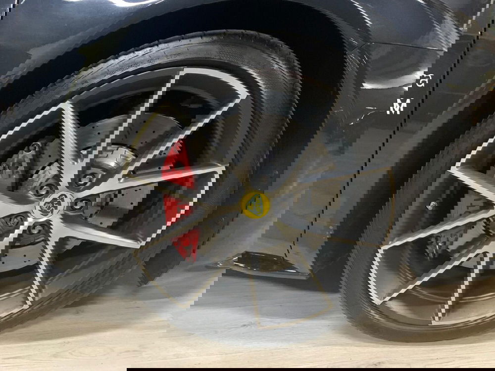 Lotus Emira usata a Novara (13)