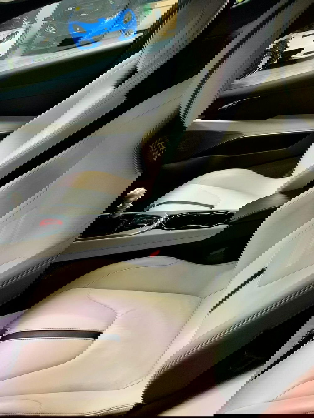 Lotus Emira usata a Novara (7)