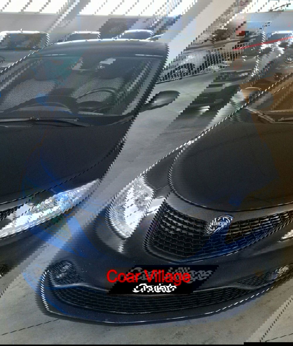 Lancia Ypsilon usata a Terni (2)