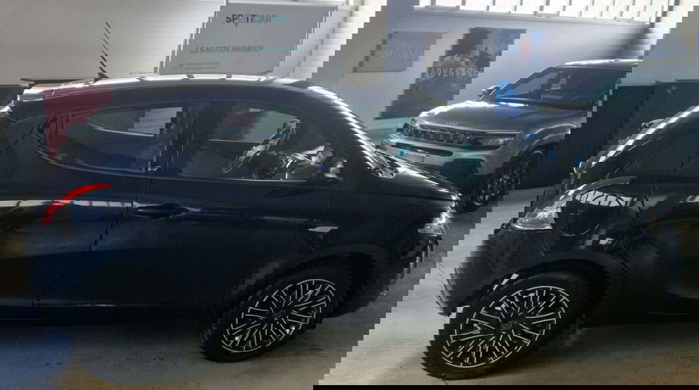 Lancia Ypsilon usata a Terni (3)