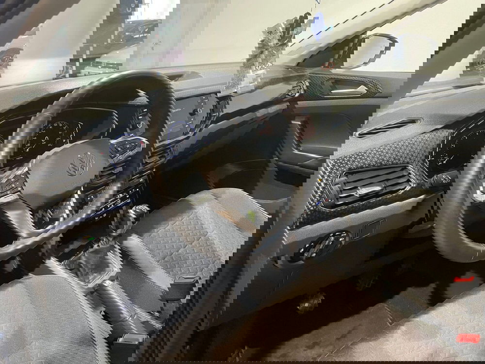 Volkswagen T-Cross usata a Genova (8)