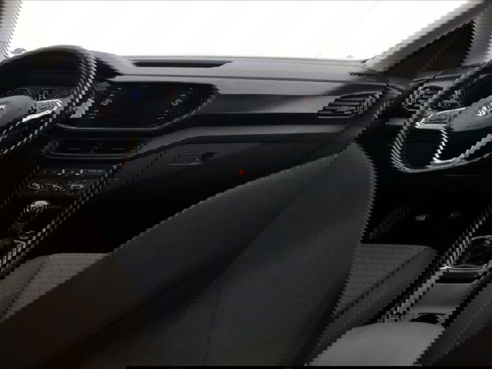 Volkswagen T-Cross usata a Lucca (13)