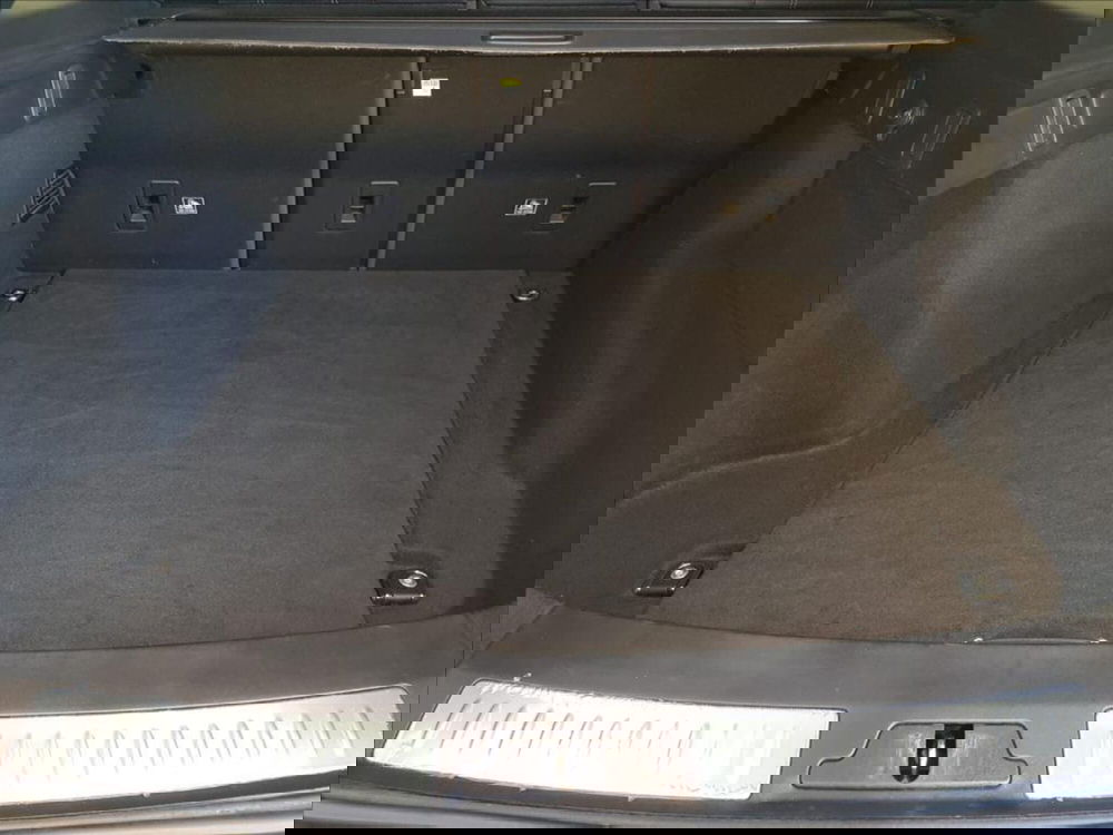 Land Rover Range Rover Velar usata a Lucca (15)