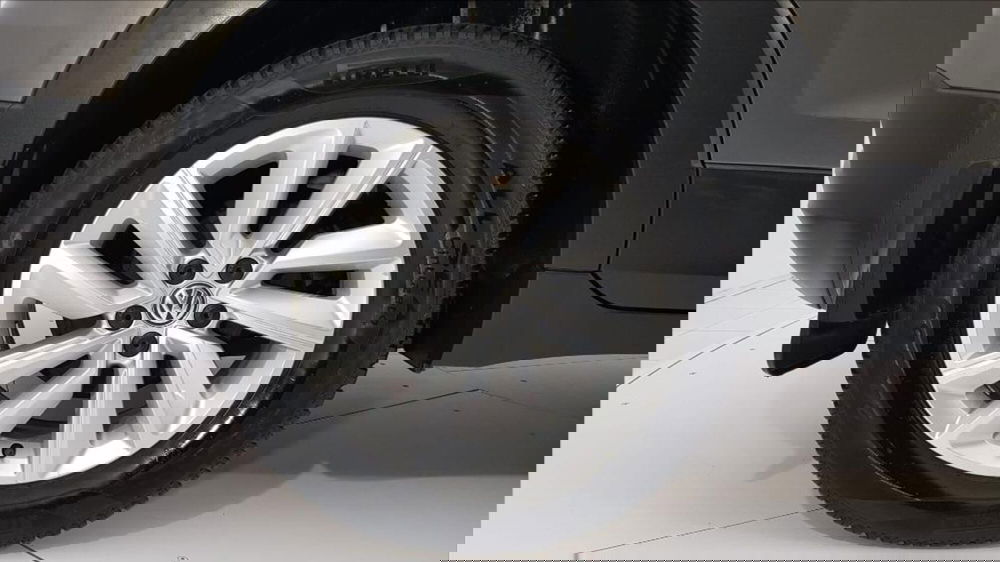 Volkswagen T-Cross usata a Lucca (9)