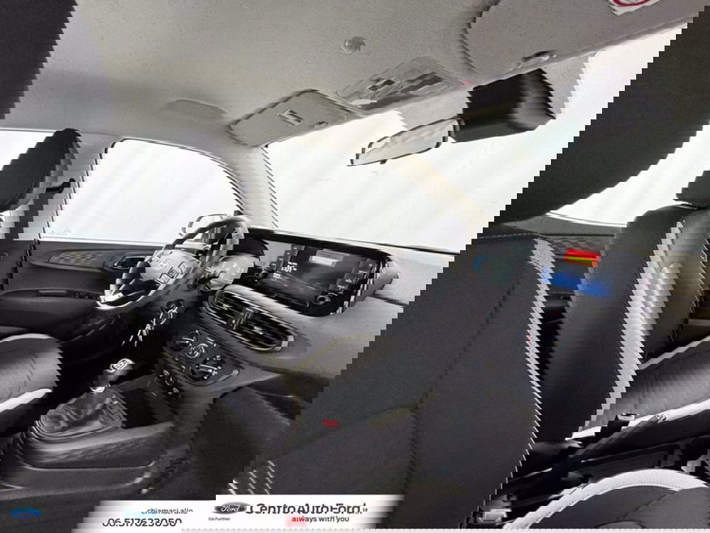 Hyundai i10 nuova a Roma (6)