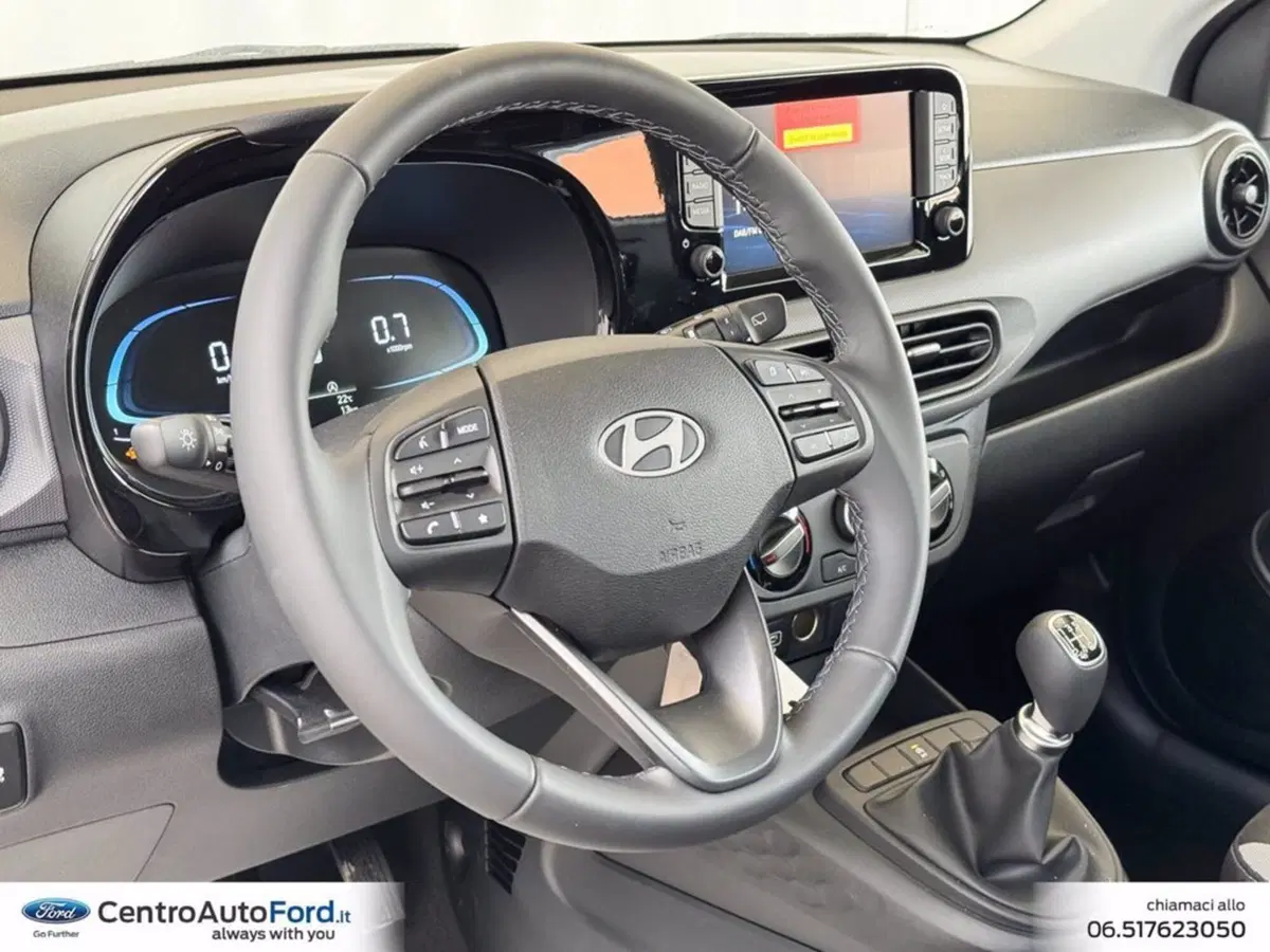 Hyundai i10 nuova a Roma (18)