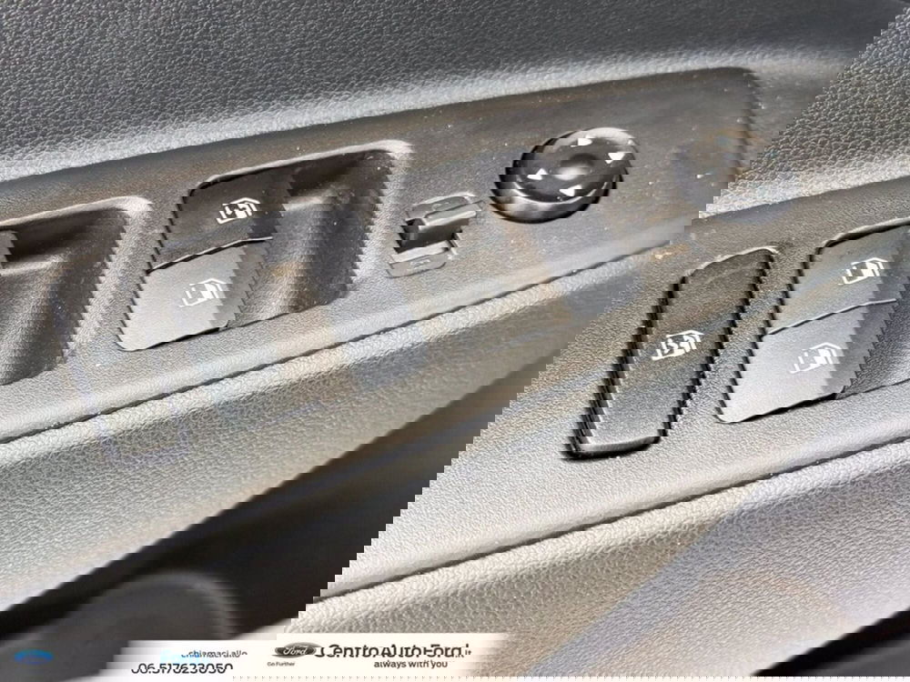 Hyundai i10 nuova a Roma (19)