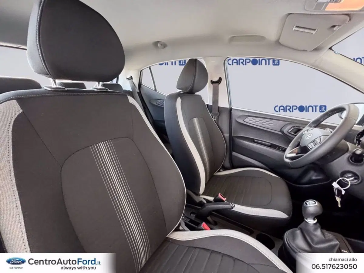 Hyundai i10 nuova a Roma (7)