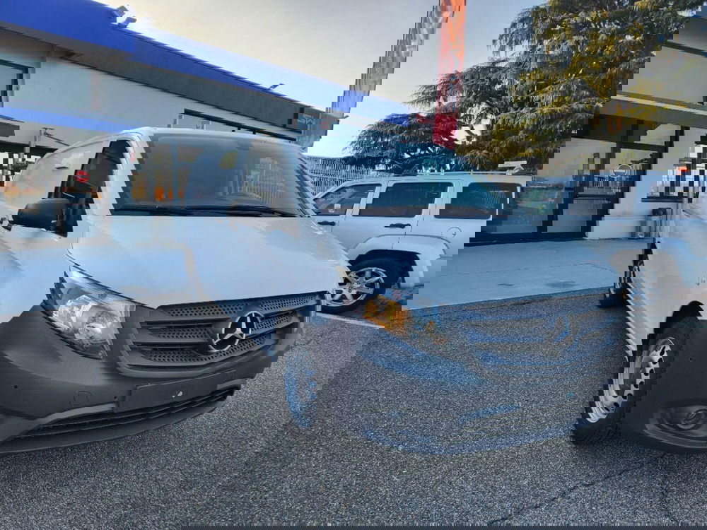 Mercedes-Benz Vito usata a Milano (4)