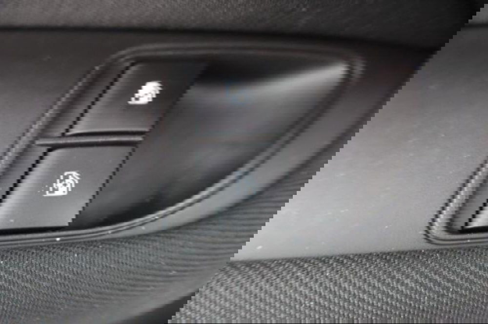 Opel Adam usata a Gorizia (11)