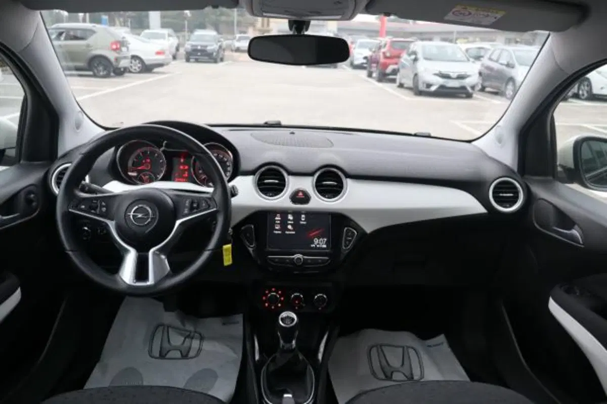 Opel Adam usata a Gorizia (8)