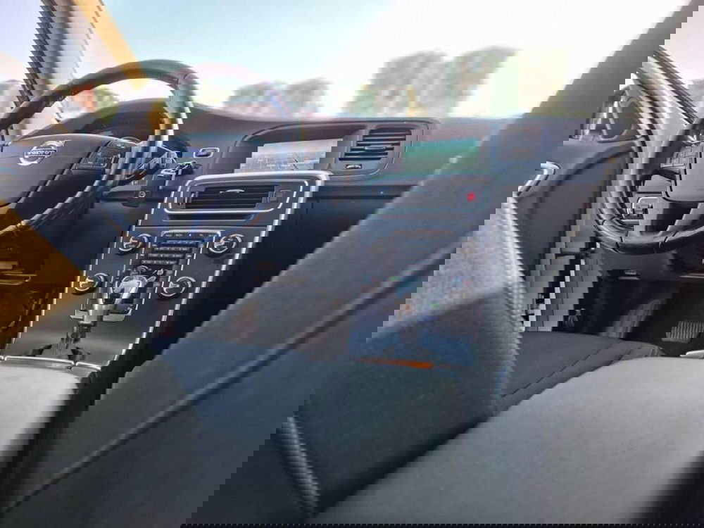 Volvo V60 usata a Torino (11)