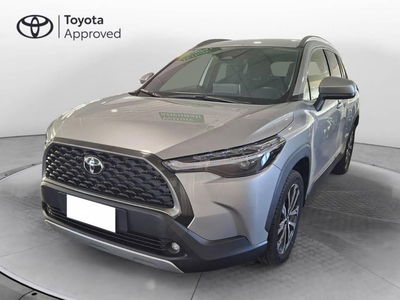Toyota Corolla Cross Hybrid 2.0h Lounge 2wd 197cv e-cvt del 2024 usata a Torino