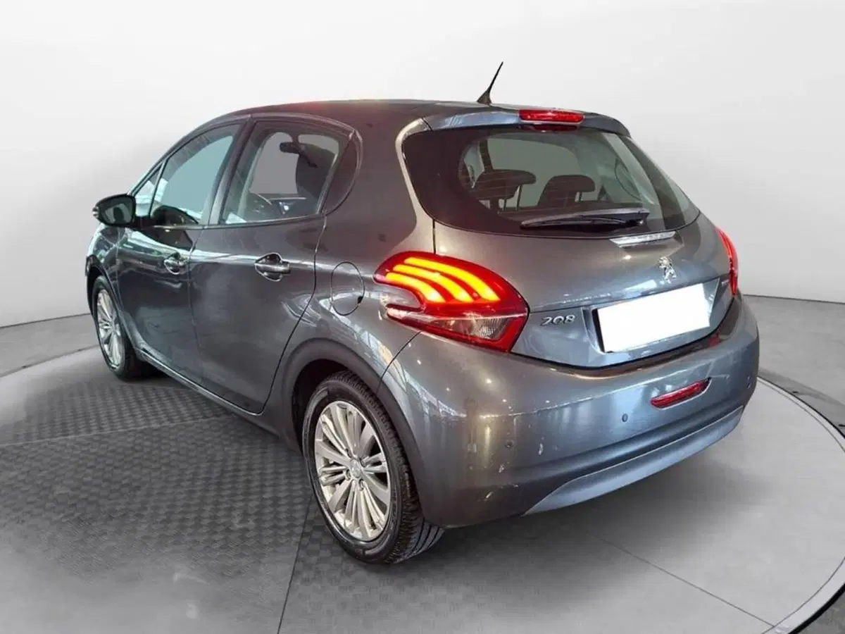Peugeot 208 usata a Torino (4)