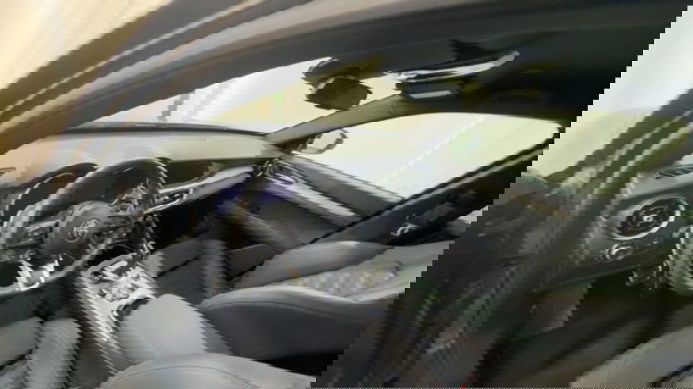 Alfa Romeo Stelvio usata a Firenze (7)