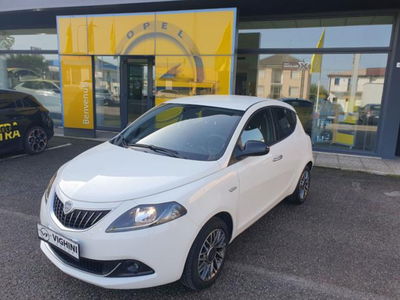 Lancia Ypsilon 1.0 FireFly 5 porte S&amp;S Hybrid Gold Plus del 2023 usata a Sanguinetto