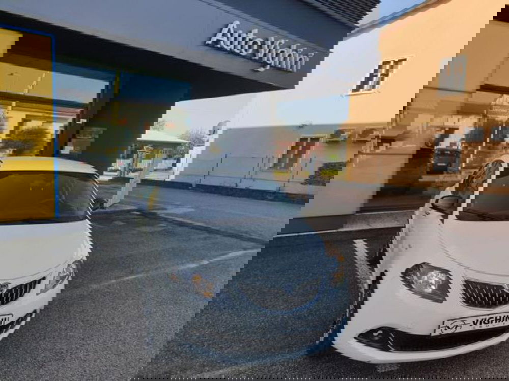 Lancia Ypsilon usata a Verona (4)