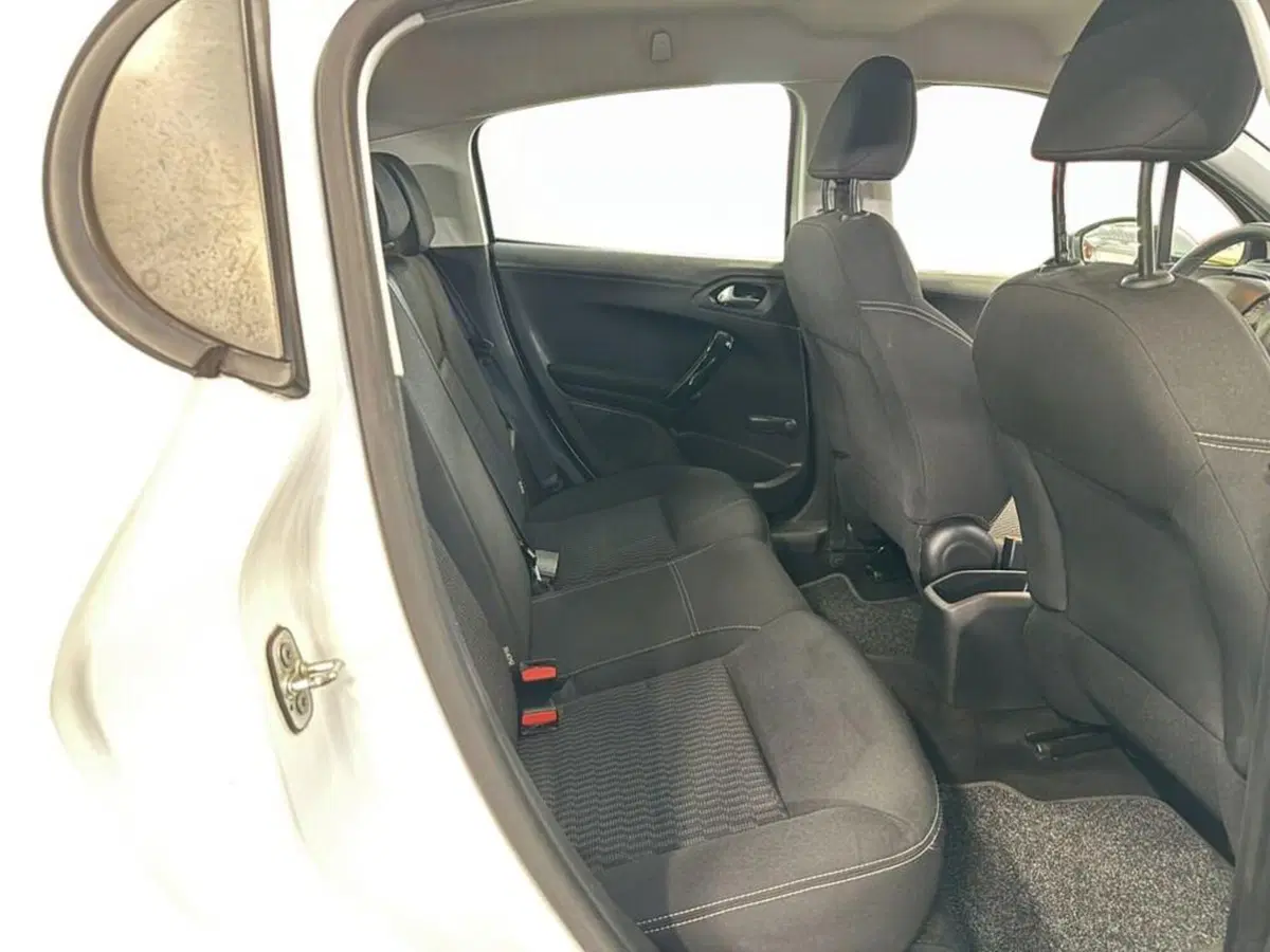 Peugeot 208 usata a Monza e Brianza (9)