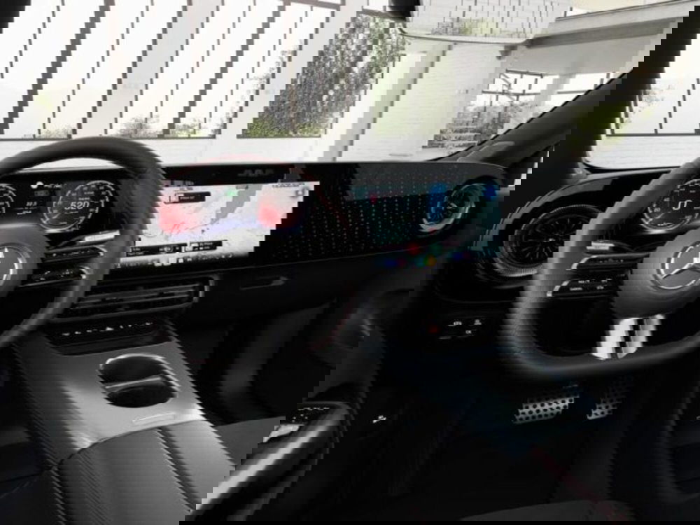Mercedes-Benz CLA EQ nuova a Verona (5)