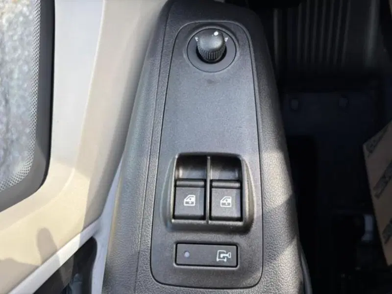Peugeot Boxer Furgone nuova a Brescia (12)