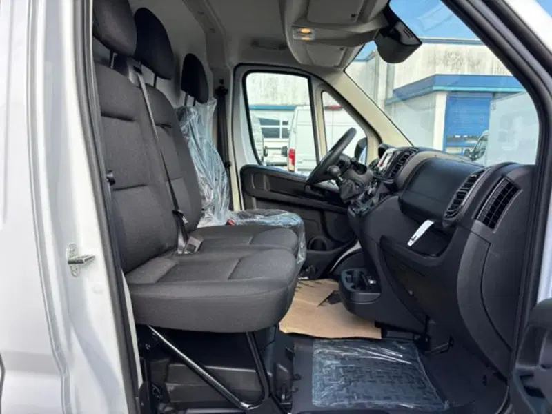 Peugeot Boxer Furgone nuova a Brescia (20)