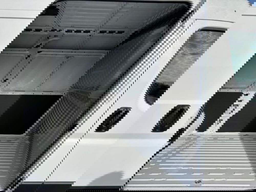 Peugeot Boxer Furgone nuova a Brescia (9)