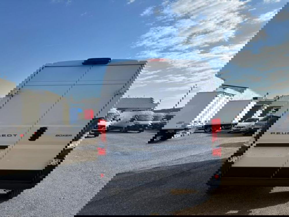 Peugeot Boxer Furgone nuova a Brescia (6)