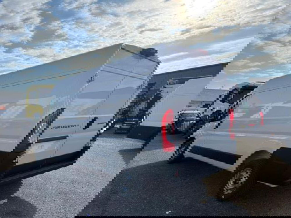 Peugeot Boxer Furgone nuova a Brescia (7)