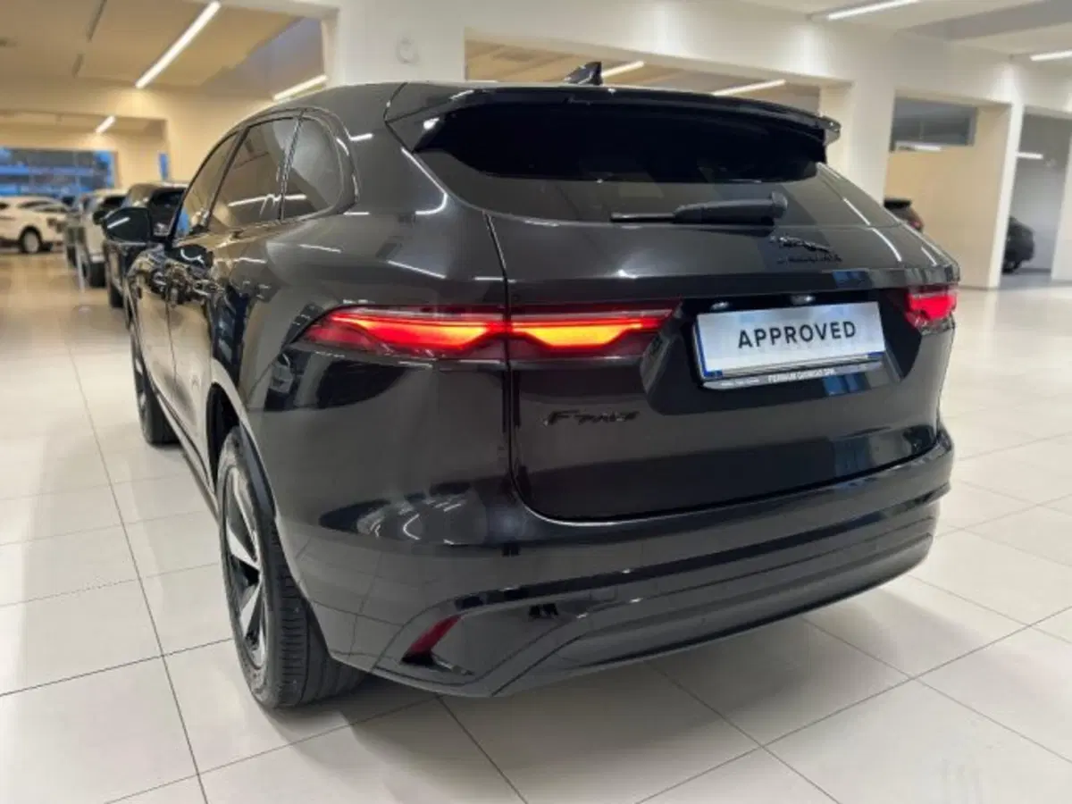 Jaguar F-Pace usata a Modena (11)