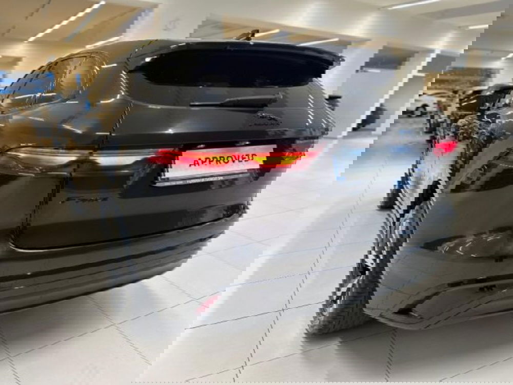Jaguar F-Pace usata a Modena (11)