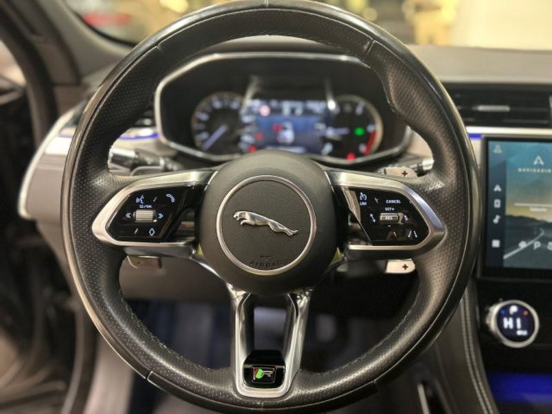 Jaguar F-Pace usata a Modena (15)