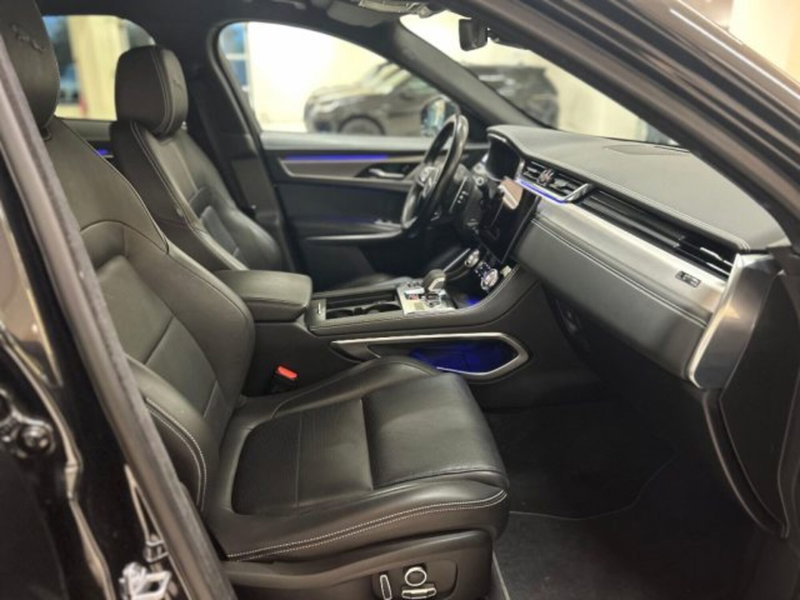 Jaguar F-Pace usata a Modena (3)