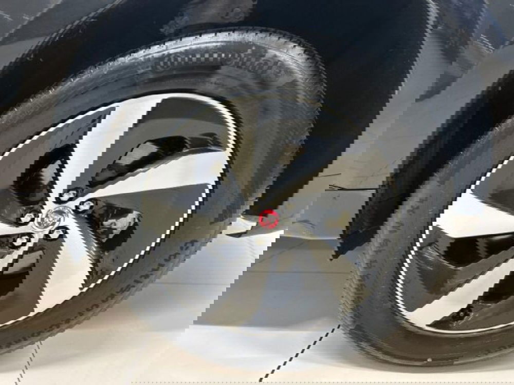 Jaguar F-Pace usata a Modena (9)