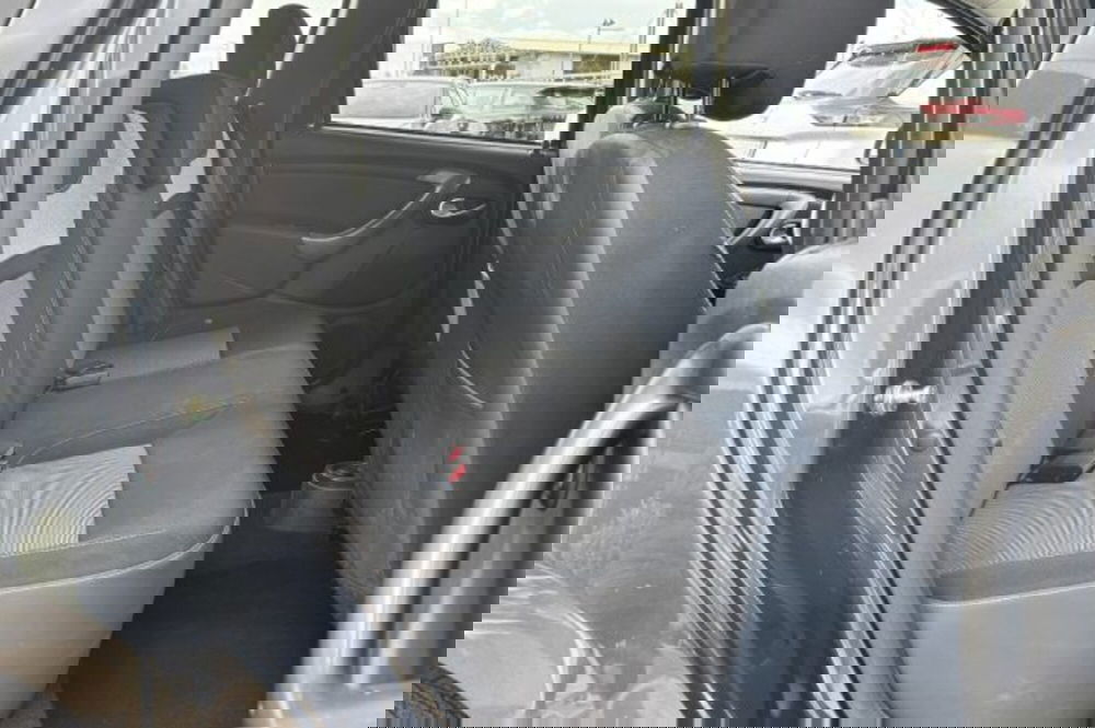 Dacia Duster usata a Latina (10)
