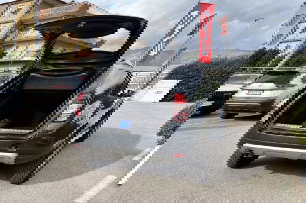 Dacia Duster usata a Latina (7)