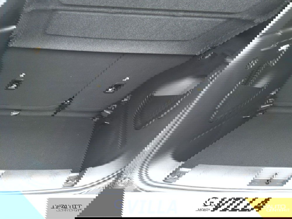 Jeep Renegade nuova a Monza e Brianza (9)