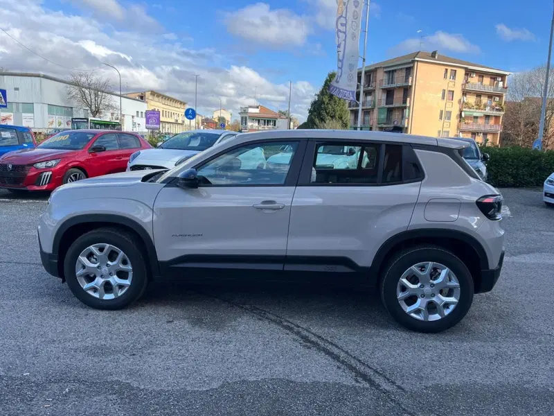 Jeep Avenger nuova a Milano (5)