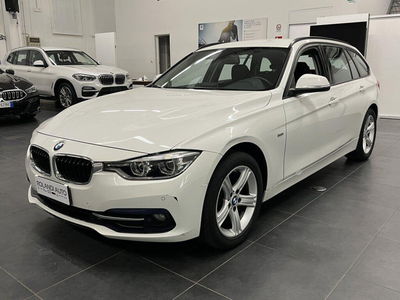 BMW Serie 3 Touring 318d xDrive  Sport del 2016 usata a Alessandria
