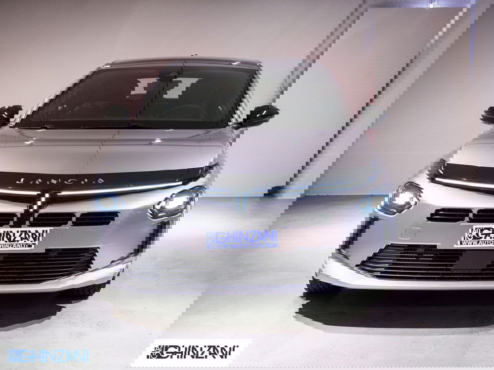 Lancia Ypsilon nuova a Bergamo (4)