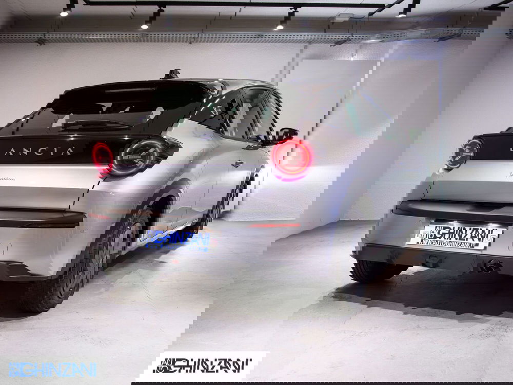 Lancia Ypsilon nuova a Bergamo (8)